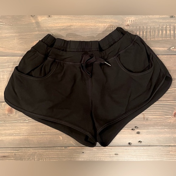 Lululemon shorts. Size 6 but fits small. Black - Picture 1 of 3